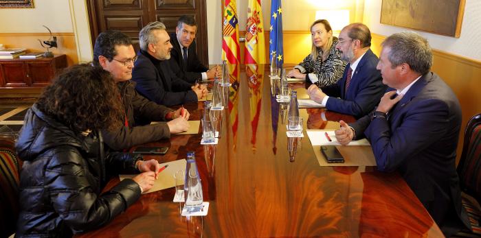 El Presidente de Aragón, Javier Lambán, recibe a los responsables de FINSA y ADEO que emprenden un proyecto común en Platea, Teruel. LUIS CORREAS, Gobierno de Aragón