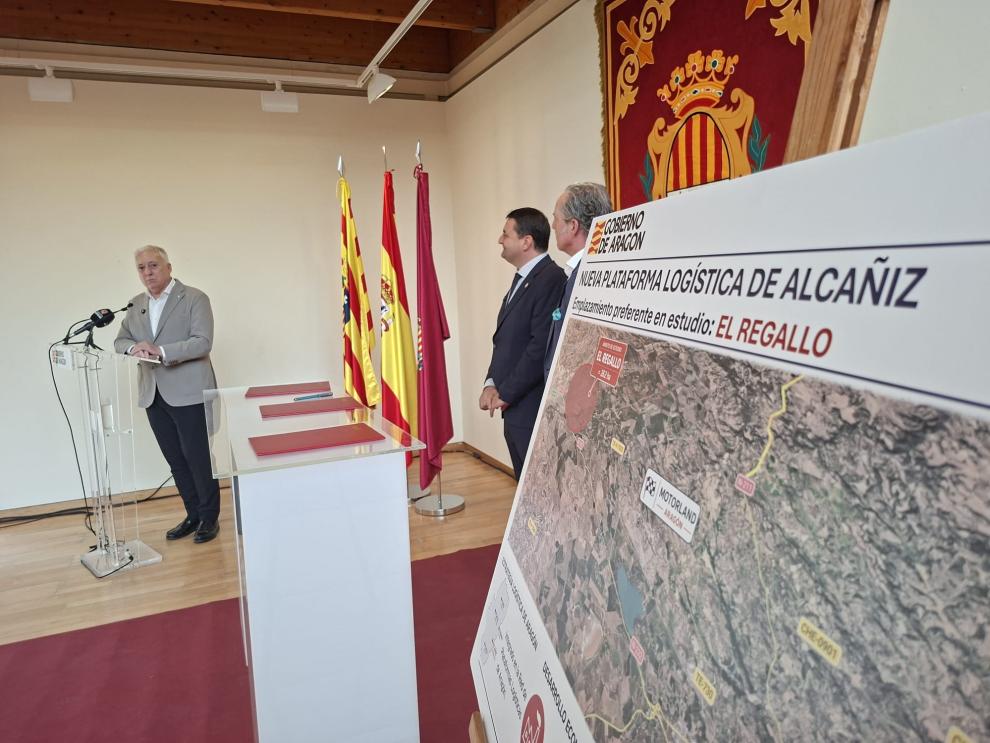 El Ejecutivo autonómico y el Ayuntamiento de Alcañiz impulsan la creación de una nueva plataforma logística en la capital del Bajo Aragón El Ejecutivo autonómico y el Ayuntamiento de Alcañiz impulsan la creación de una nueva plataforma logística en la capital del Bajo Aragón