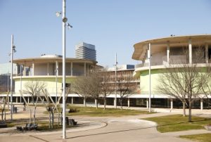 Expo Zaragoza Empresarial inicia la transformación de los edificios Ebro en alojamientos para jóvenes